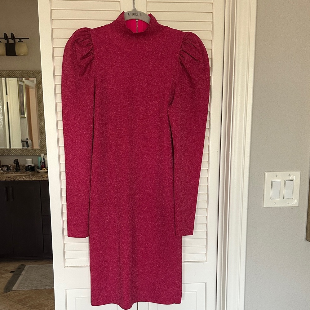 Alice + Olivia Fuchsia Long Sleeve Dress